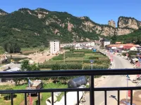 Xinglong Xiaoshan Farmhouse