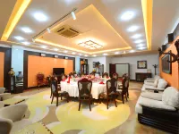 Huili Business Apartment (Jiayuguan Donghu Scenic Area Datang Food Street Branch) Hotels in Jiayuguan