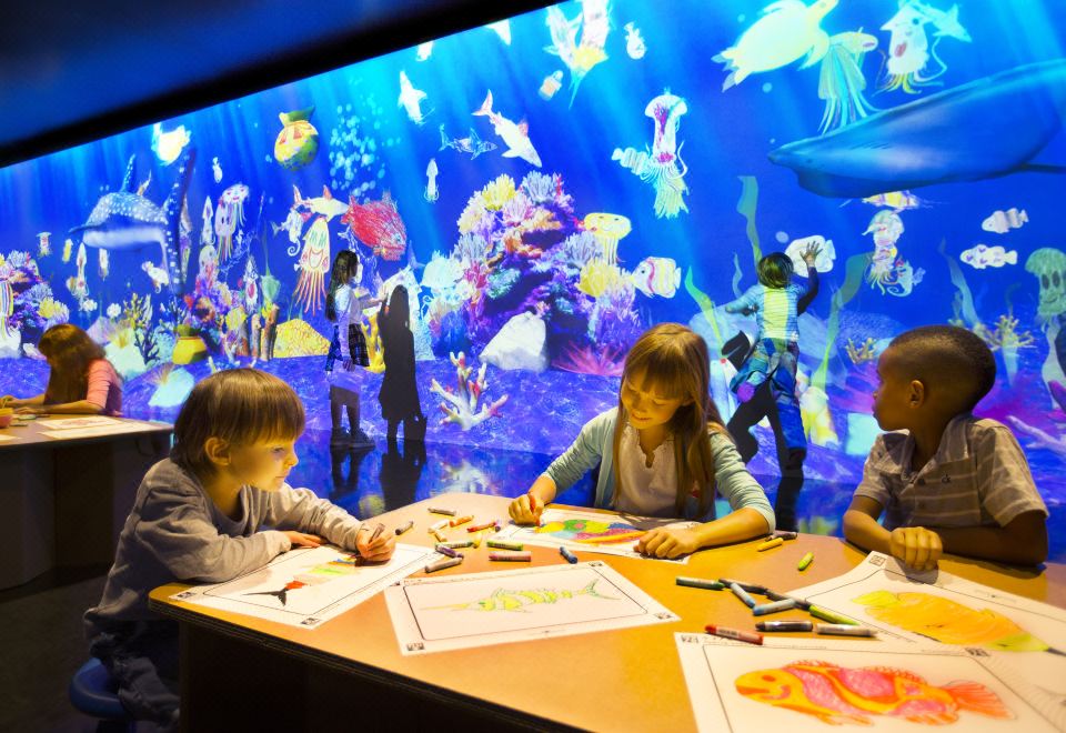 더 파리지앵 마카오 외부 에펠탑 야경