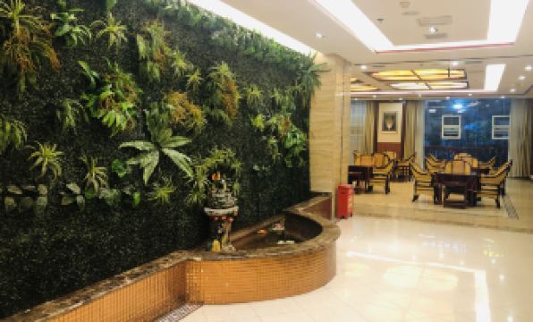 Hotels in Phuket - Housity