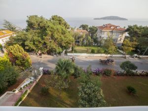 Triada Hotel Büyükada