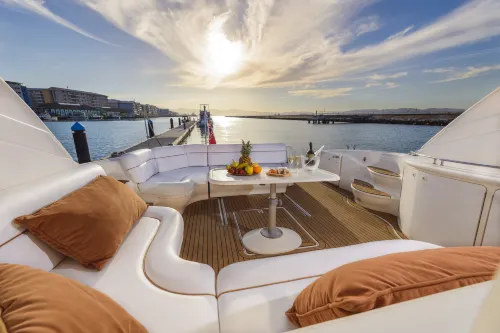 Luxury Yacht Hotel - Ocean View