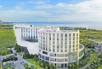Jerome Hotel & Resort Hotels in Dongfang