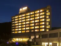 Misasa Royal Hotel Hoteles en Misasa