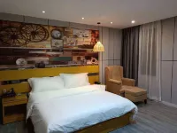 Tuke Boutique Hotel