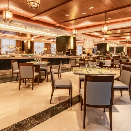 Qing Hua Hai Guan Fang Garden Hotel