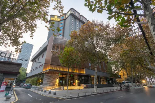 麗頓華居ホテル(武漢漢口江灘解放公園路)