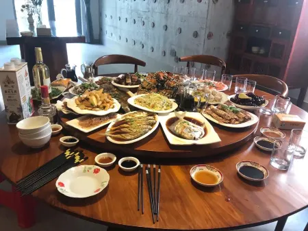 Nanshe Boutique Hostel Отели рядом с достопримечательностью «Xiangshan Global Studios»