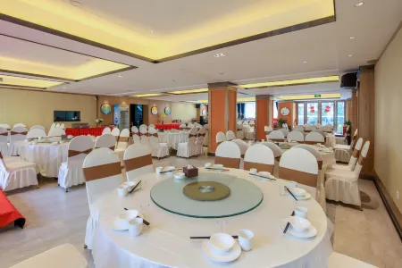 Vicwell Hotel Отели рядом с достопримечательностью «Sichuan Suining Normal School»