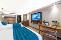 Mehood Lestie Hotel (Xiamen Zhongshan Road Pedestrian Street) Hotels near International Trade Phoenix Park
