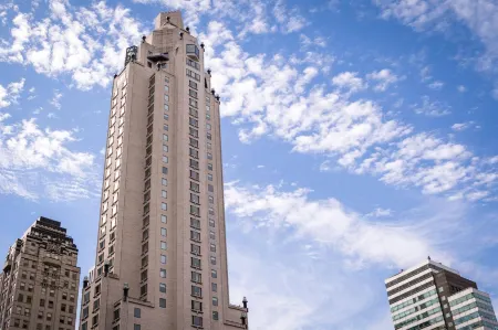 Four Seasons Hotel New York Отели рядом с достопримечательностью «Institute for the Study of the Ancient World at NYU»