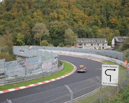 N リングルームズ イグジット ブライトシャイト アーデナウのホテル