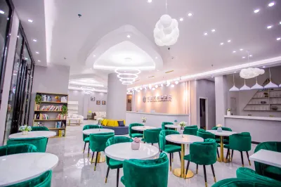 Micro · time boutique hotel (flagship store of guilin liangjiang airport) Hotel di 