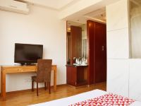 上海皇龙宾馆 - 标准大床房