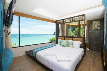 Phi Phi Nice Beach Hotel Hip Отели рядом с достопримечательностью «Monkey Beach»