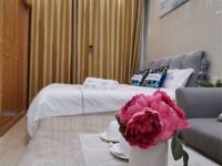 中山中山华人易居公寓 - 温馨舒适一室大床房