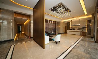 Wuhua Water Moon Skylight Luxury Boutique Hotel