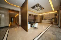 Wuhua Water Moon Skylight Luxury Boutique Hotel Hôtels à : Wuhua