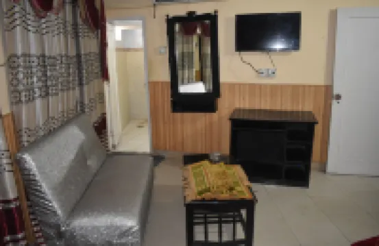 班比諾酒店 酒店