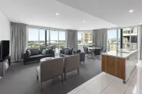 Oaks Adelaide Embassy Suites