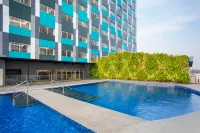 Ibis Styles Bekasi Jatibening - Pool