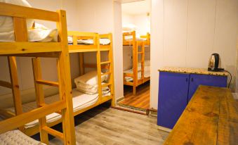 Paoju Factory Youth Hostel
