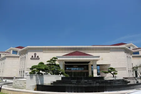 Dongshan Hotel Отели рядом с достопримечательностью «Ботанический сад Цзяньнан»