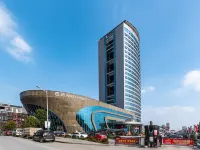Donghuang International Hotel Hotel di Xinhua County