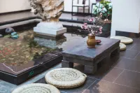 Jianshui · Courtyard Garden | Millennial Ancient City Vacation Apartment - navetta aeroportuale