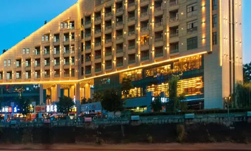 Homy Hotel
