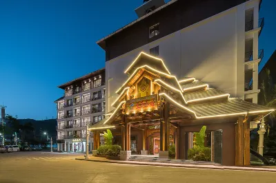 Wuyun Fengsheng Holiday Hotel Hotel di Jinghong