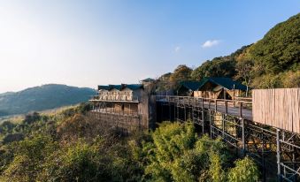 Vinetree Southern Silk Road Tented Resort ( Gaoligong)