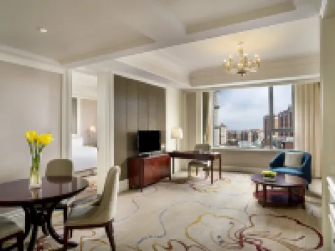 西寧新華聯ソフィテルホテル 西寧のホテル