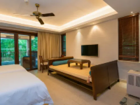 Narada Resort & Spa Qixian Mount Hotels in Baoting Li and Miao Autonomous County