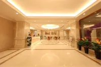 Yizhe Taixin Hotel (Long'an Bus Station)