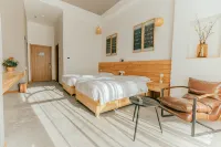 Jin Yanan · Xueshe Homestay