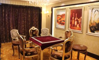 Luotuo Forever Peace Hotel