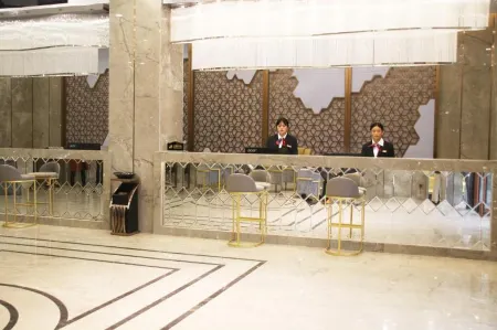 Yilianghuihao Holiday Inn Отели рядом с достопримечательностью «Глобальный автомобильный пассажирский станция Ляо Ляо»