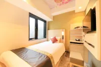 ザ エディスターホテル京都二条 Comic&Books 元離宮二条城周辺のホテル