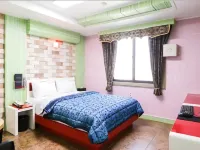 Diamond Motel