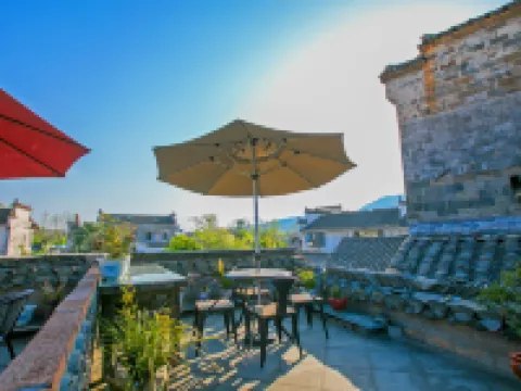 宏村黛晴房·南湖邊徽州古風體驗民宿 黟県のホテル