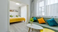 Yunsu Suite Hotel (Shilaoren Beach Qingdao Guoxin Sports Center Branch) Hotels near Chaoyang Cave