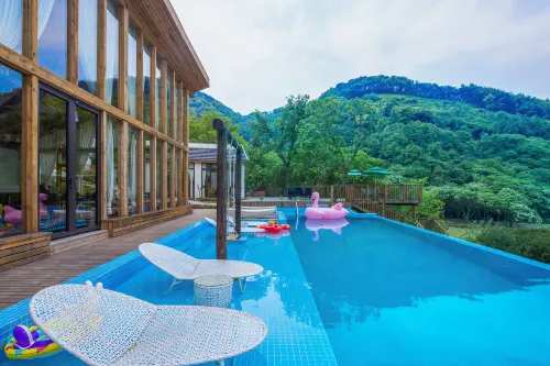 Muge Shanju Hostel (Shaoxing Fuzhishan) - สระว่ายน้ำแบบอินฟินิตี้