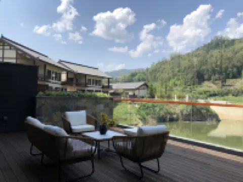 Muyang River Landscape Resort Hotels in Pingbian Miao Autonomous County
