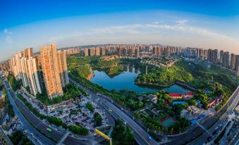 Lavande Hotel (Chongqing Yangjiaping Pedestrian Street Metro Station)
