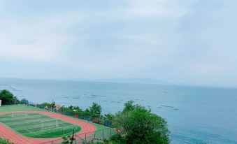 Ruoshu Hotel (Qingdao Lingshan Island)