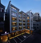 Boyin Yinianjian Hotel (Guilin Two Rivers And Four Lakes Elephant Trunk Hill)