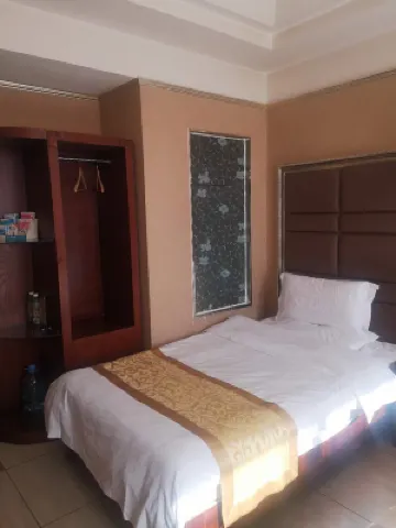 บิสซิเนส โฮเต็ลจูหยาง เฟิงเจิ้น