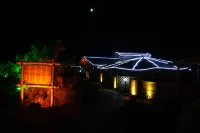 Guhai Hot Spring Holiday Hotel Hotels near Zhundong Night Market