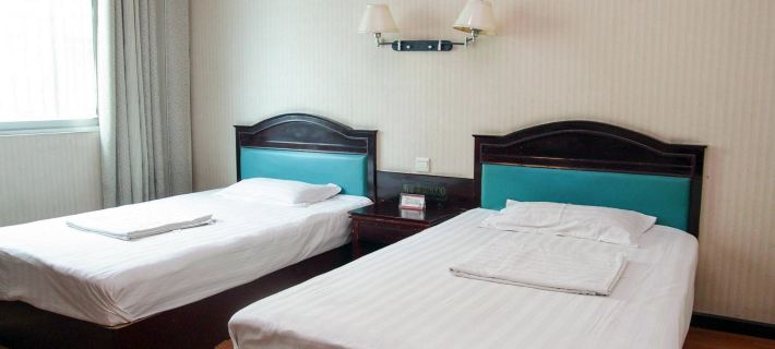 Changjiang Hotel Hotels in Yidu